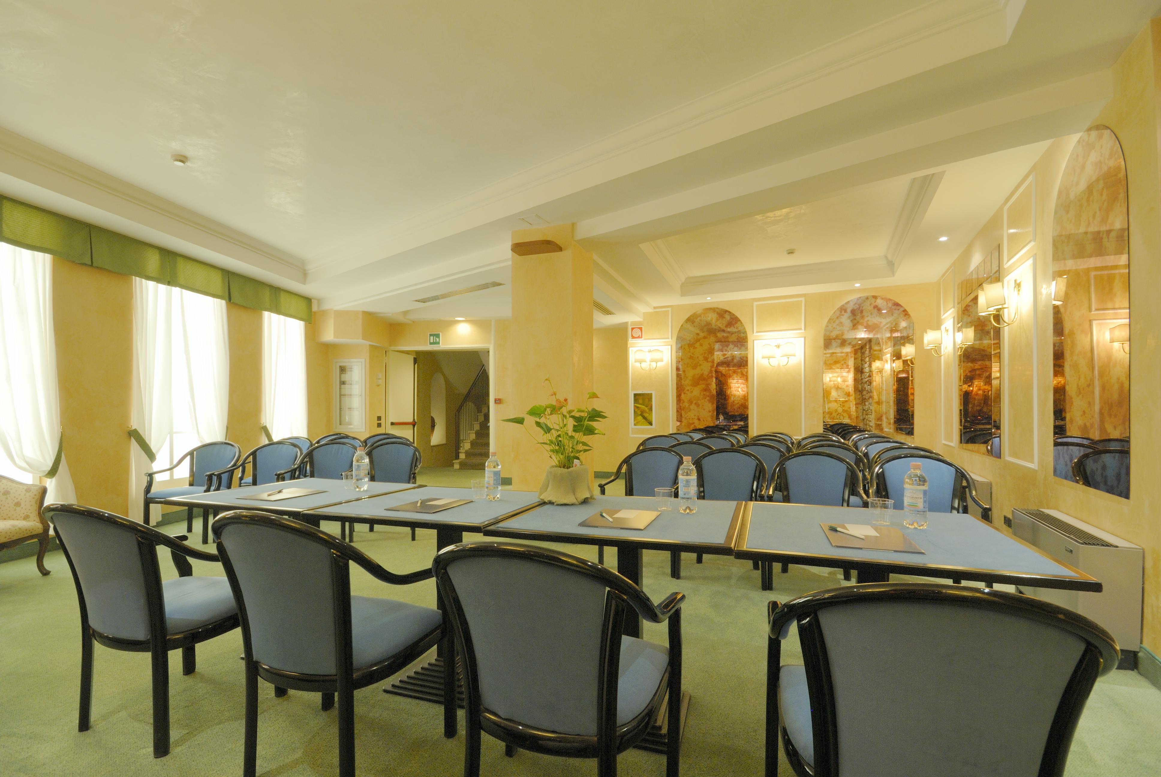 B&B Hotel Firenze Pitti Palace Al Ponte Vecchio Exterior photo