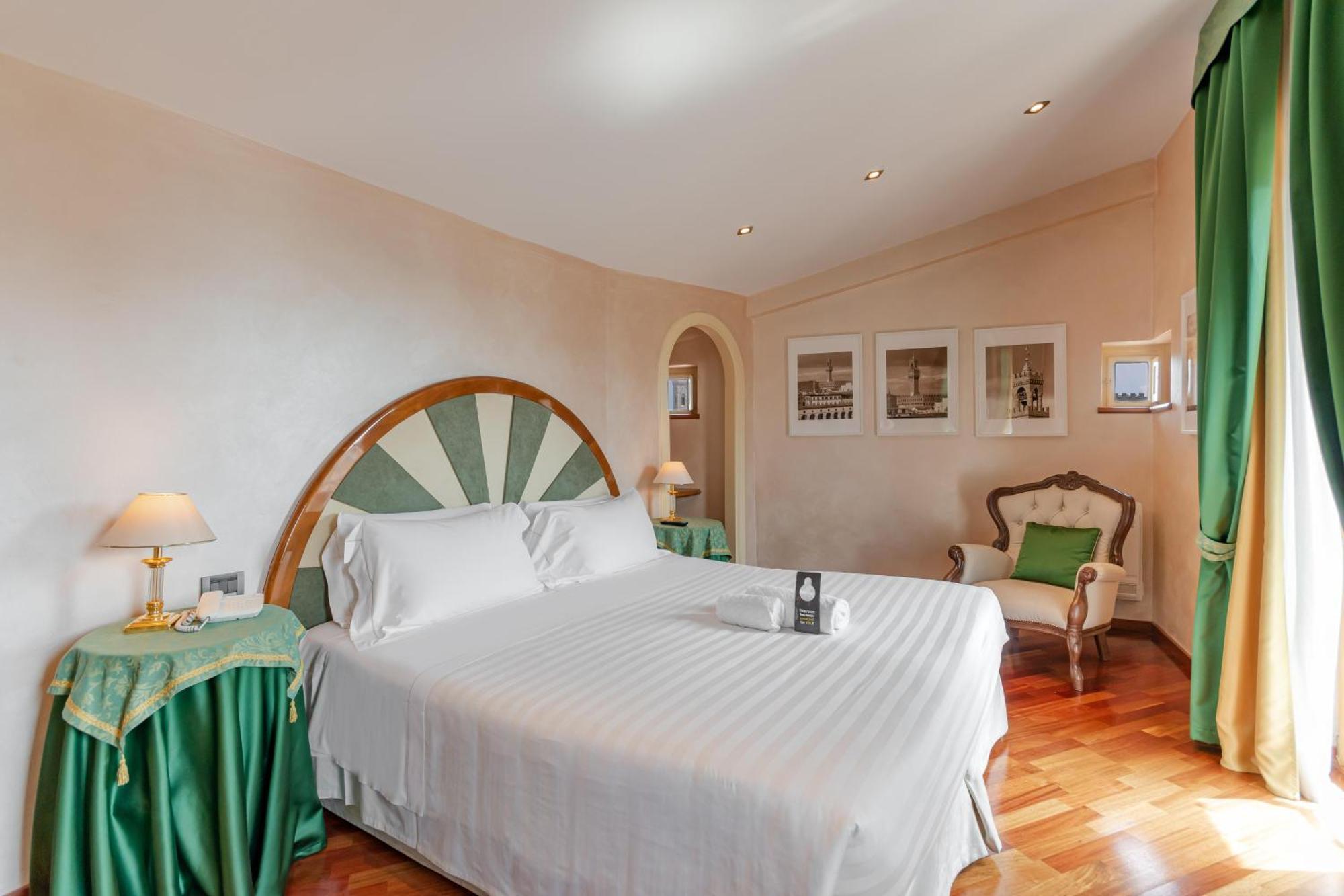 B&B Hotel Firenze Pitti Palace Al Ponte Vecchio Exterior photo
