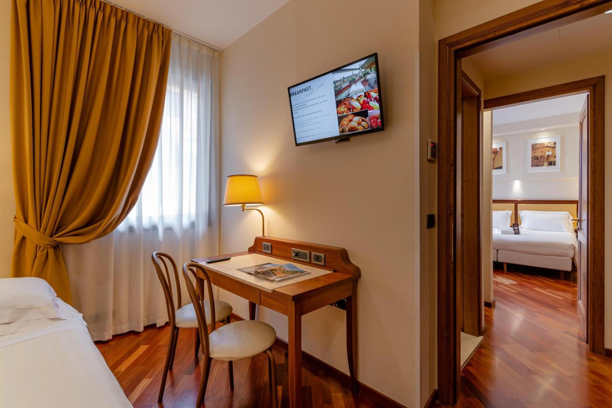 B&B Hotel Firenze Pitti Palace Al Ponte Vecchio Exterior photo